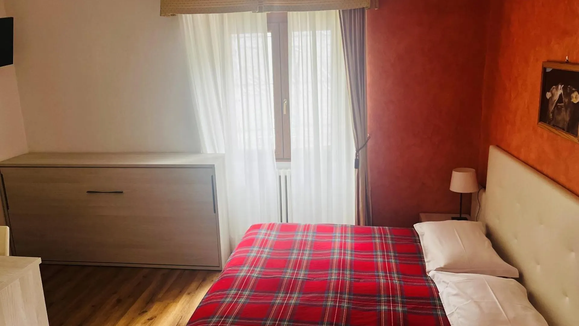 Hotel Genzianella Chiesa in Valmalenco 3*,  Italy